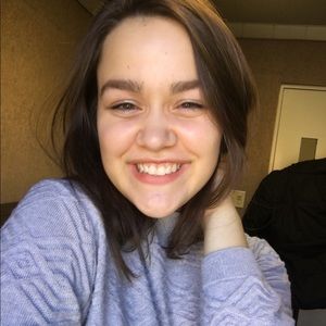 Meet your Posher, Joelle